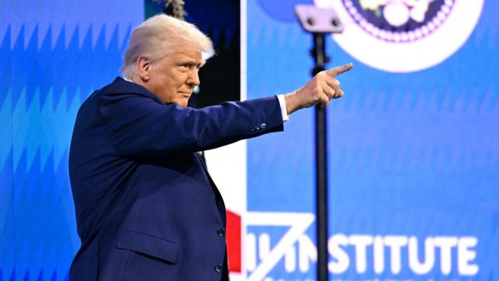 Trump Signs New Order Granting Free Airline Tickets to Undocumented Immigrants