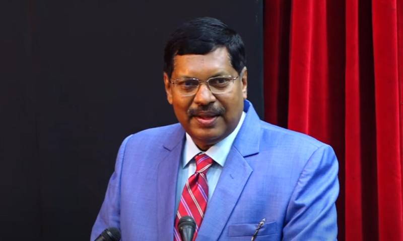 Chief Justice of India Gavai voices displeasure over absence of senior Maharashtra officials