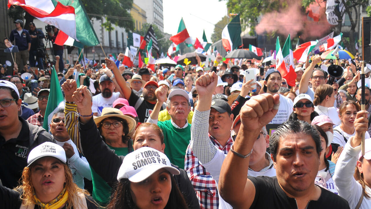 Mexico conducts contentious vote to elect judges