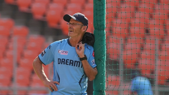 Pakistan Names Experienced Coach to Lead White-Ball Cricket Team