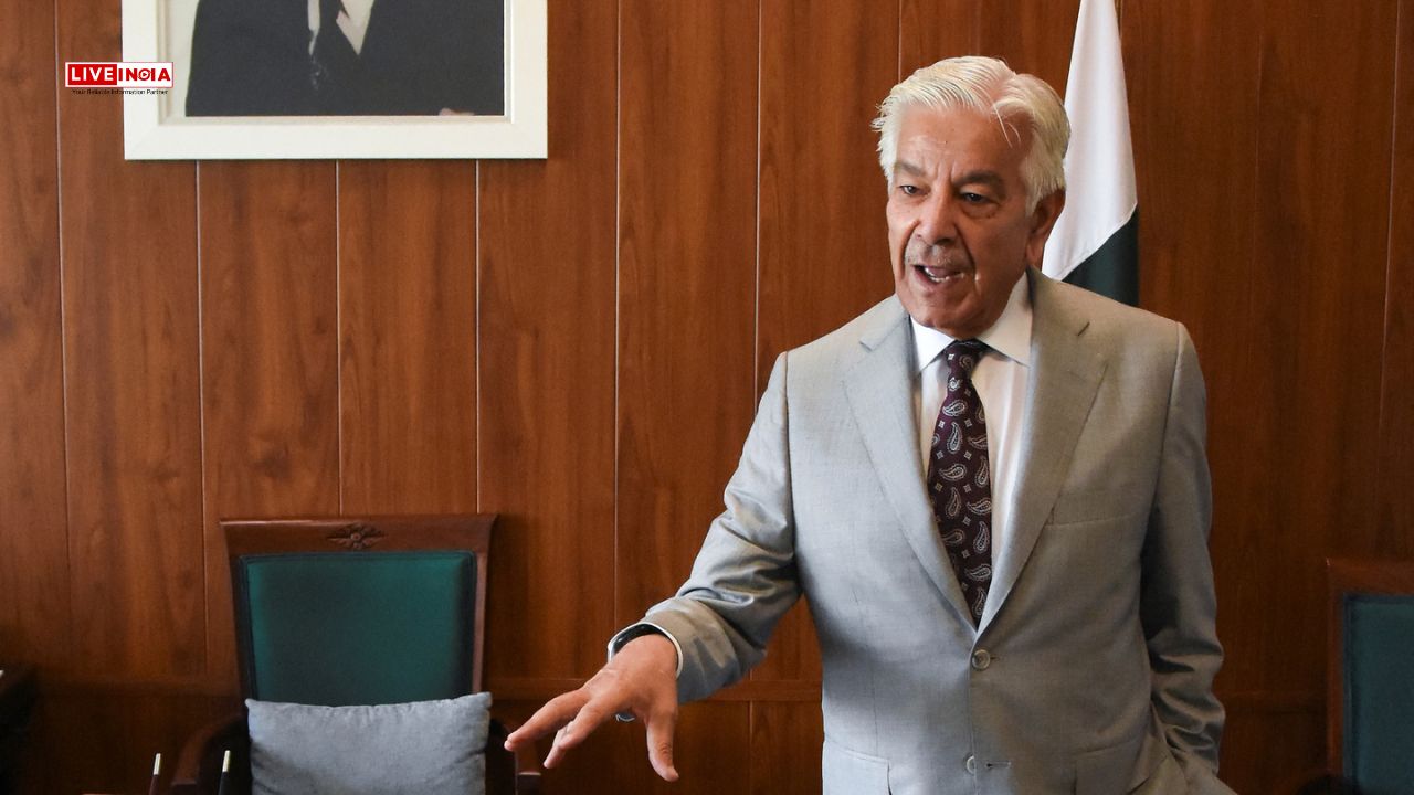 Pakistan's Khawaja Asif says a full-scale war is the only option left