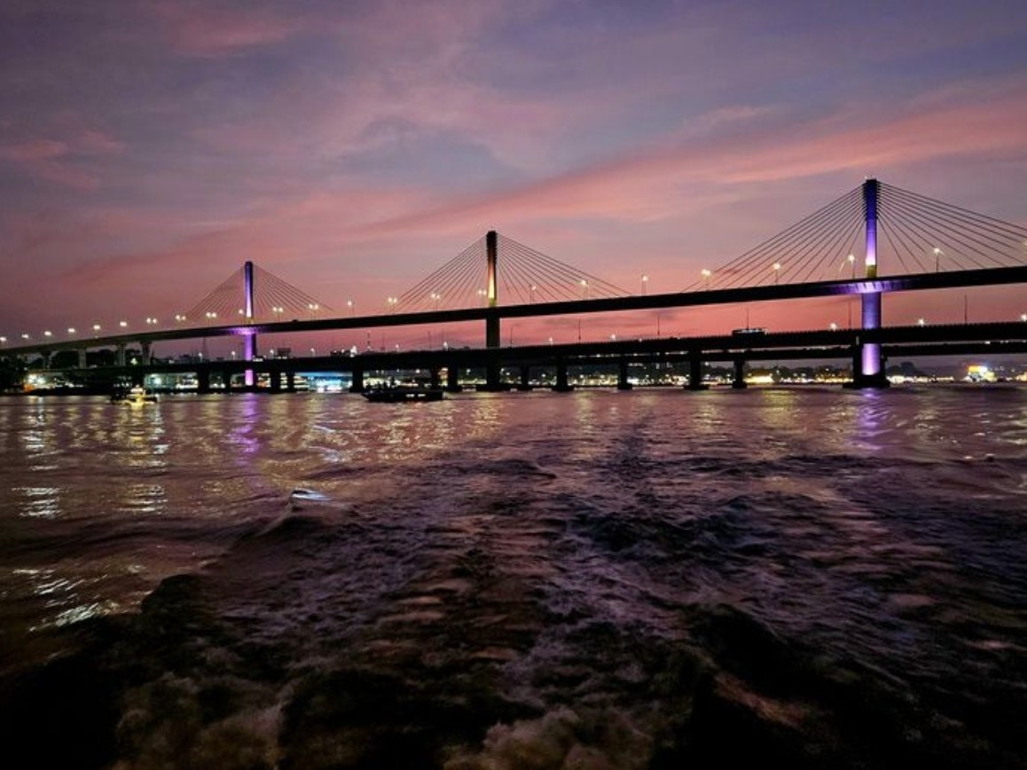 Goa Plans Eiffel Tower Inspired Tourist Towers at Zuari Bridge