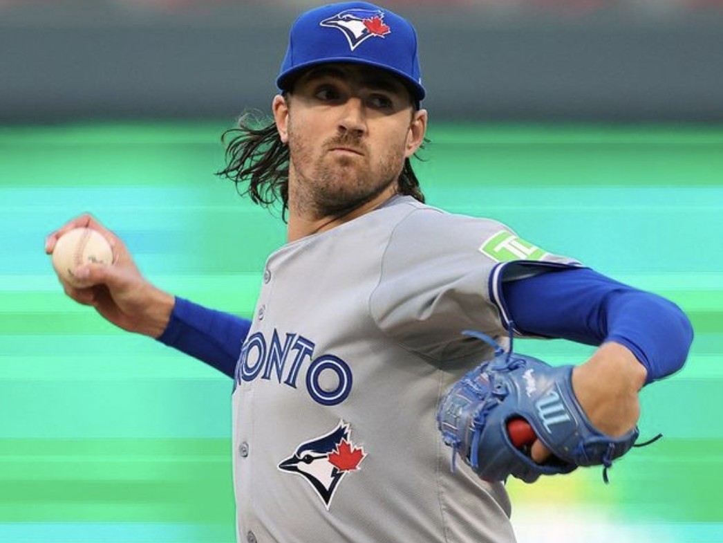 Cubs Pitcher Kevin Gausman Exits Game After Suffering Left Shoulder Injury