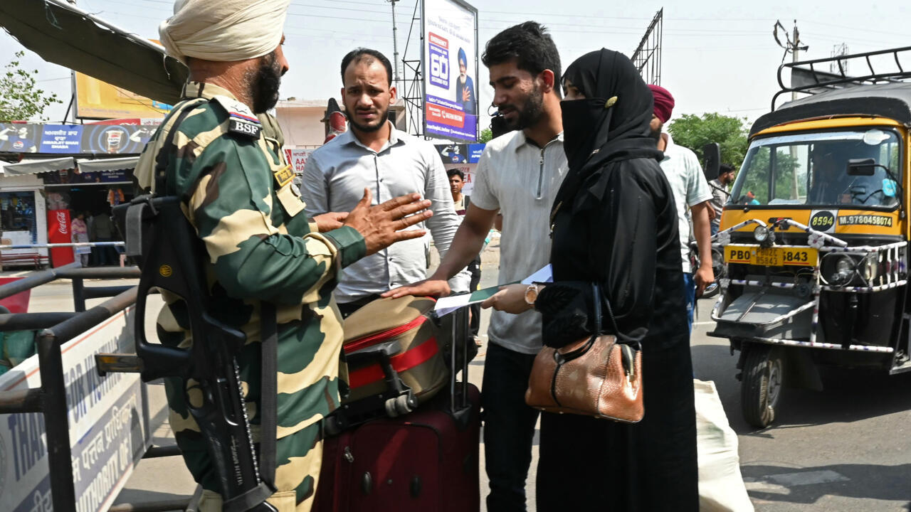 Tensions between India and Pakistan persist along the Kashmir border