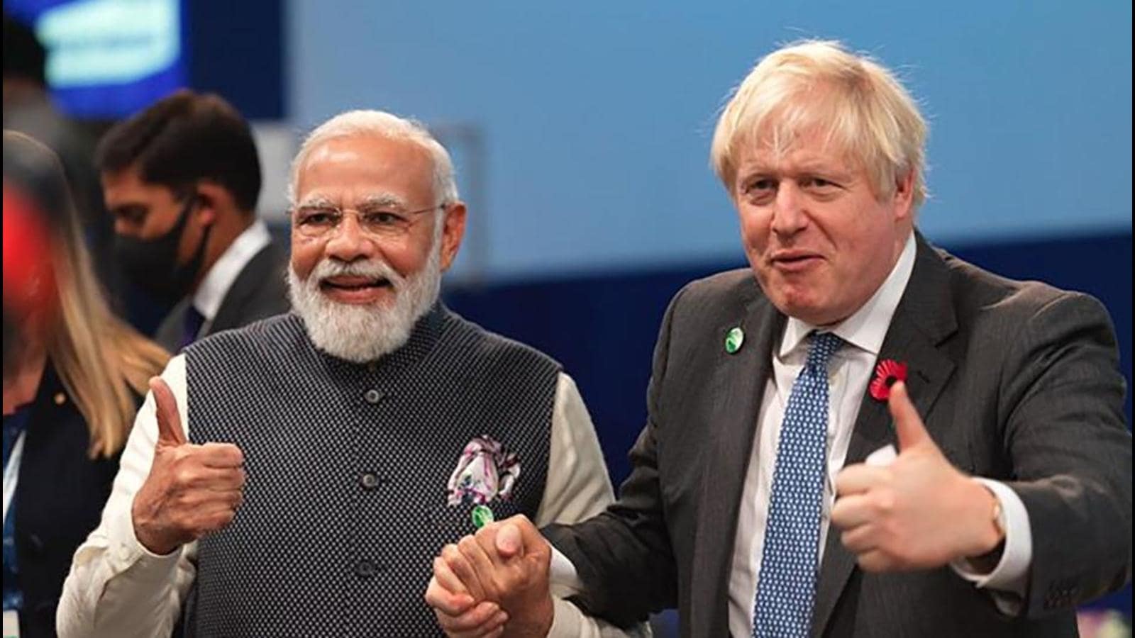 PM Modi welcomes UK PM Johnson at Rashtrapati bhavan