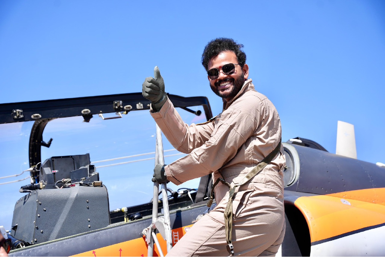 Civil Aviation Minister K. Rammohan Naidu experienced a flight in the 'Yashas' trainer aircraft at Aero India 2025