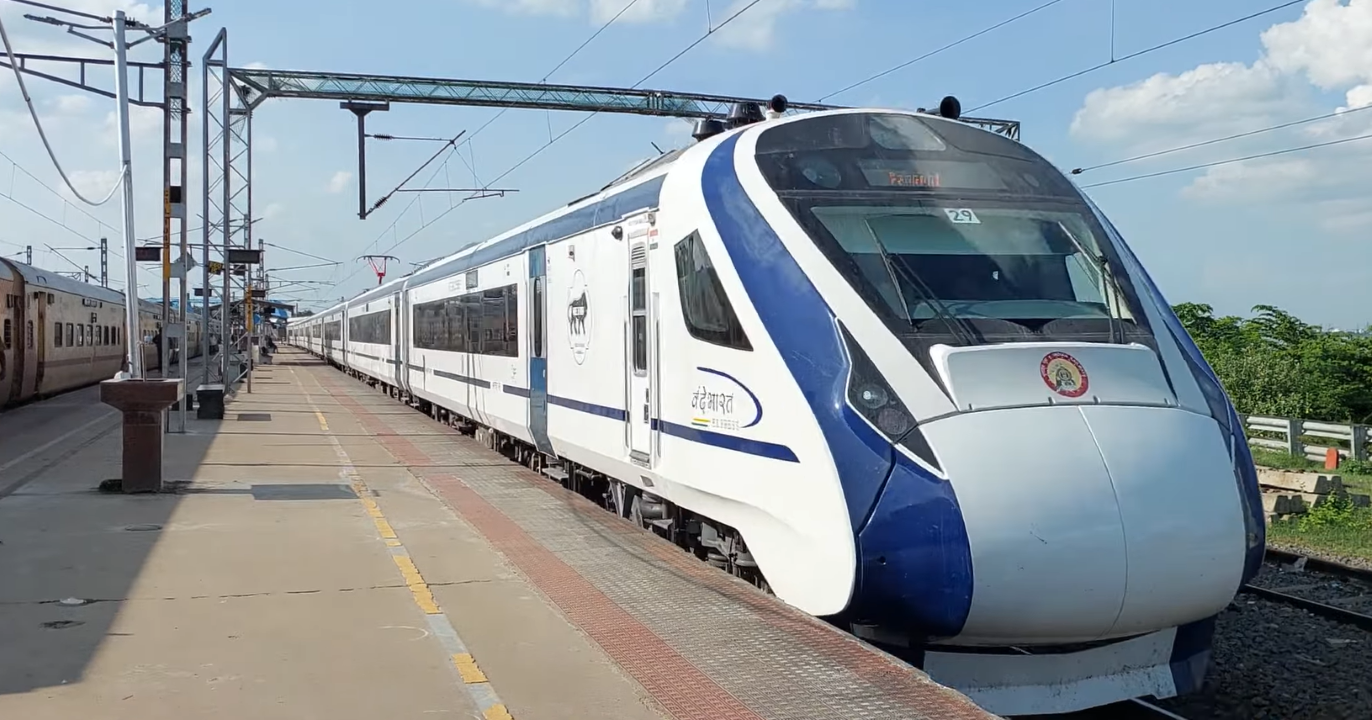 Inaugural Test Run for Direct Delhi-Kashmir Train