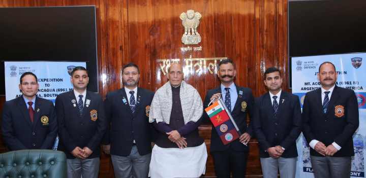 Raksha Mantri Flags Off NIM–JIM&WS Joint Expedition to Mount Aconcagua