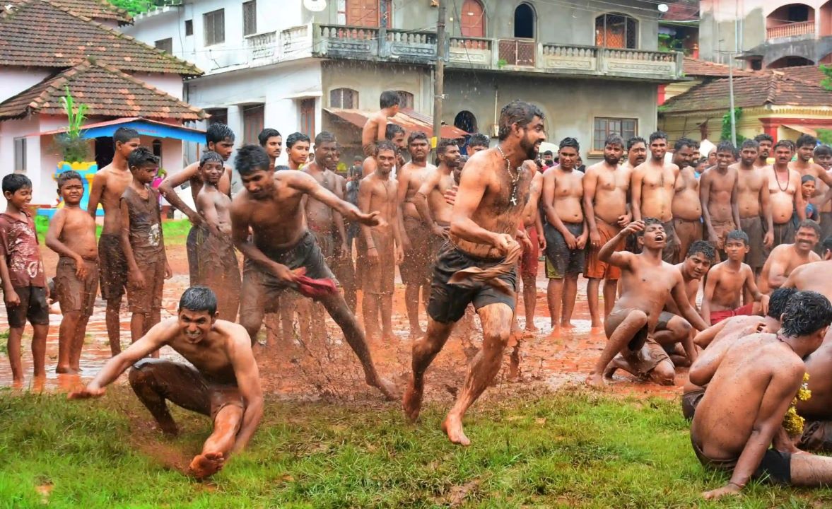 Department of Tourism Unveils the Extraordinary Chikhal Kalo Mud Festival 2024