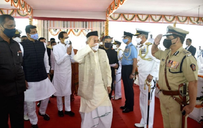 Maharashtra Governor attends State Police Day Raising function