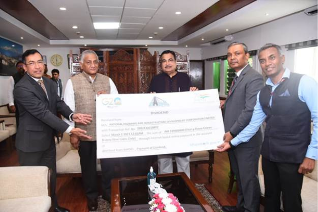 National Highway Infrastructure Development Corporation Limited (NHIDCL) pays dividend of Rupees Thirty-Three Crore Ninety-Nine Lakh to Government for the year 2021-22